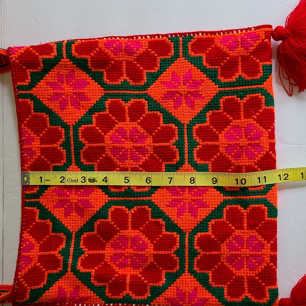 Bright Orangebhot pink and Kelly green red tasseled flower designed shoulder bag - Picture 6 of 6